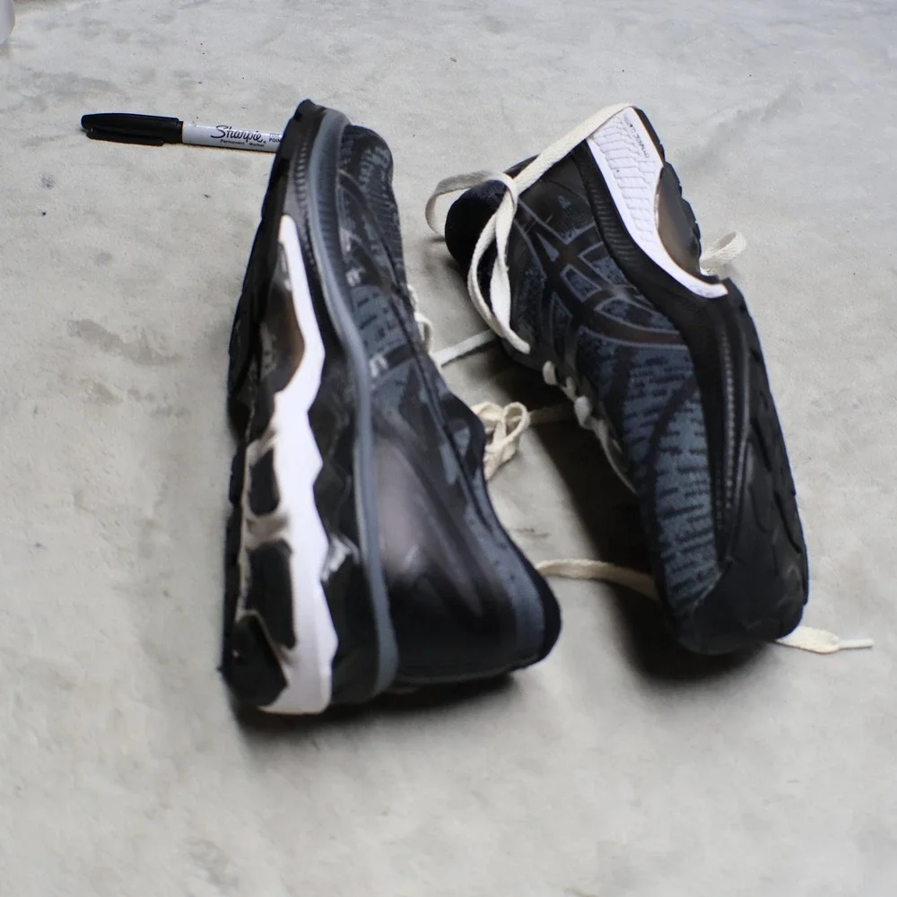 Asics no box
